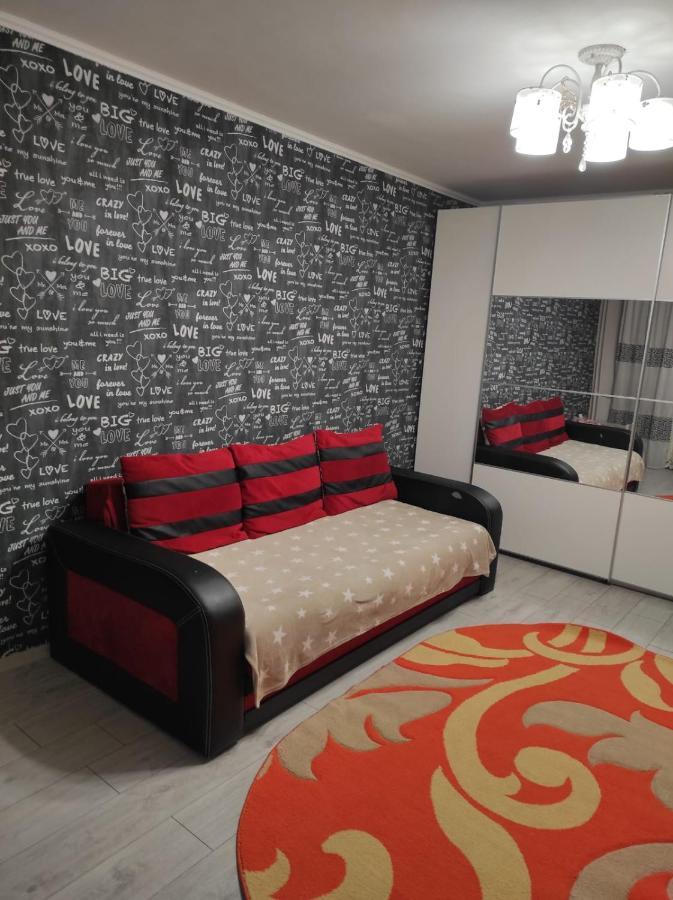 Private Room Near 3 Min Metrou Crangasi, 40 M2 부쿠레슈티 외부 사진
